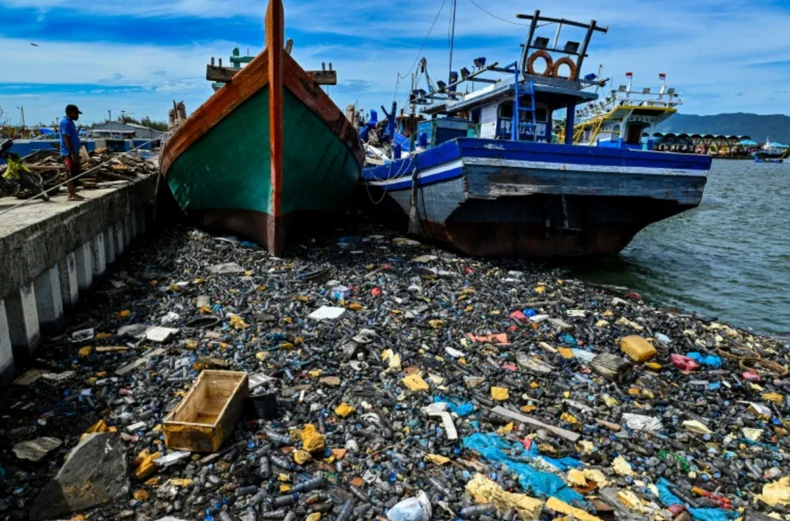 Nations start negotiations over global plastics treaty