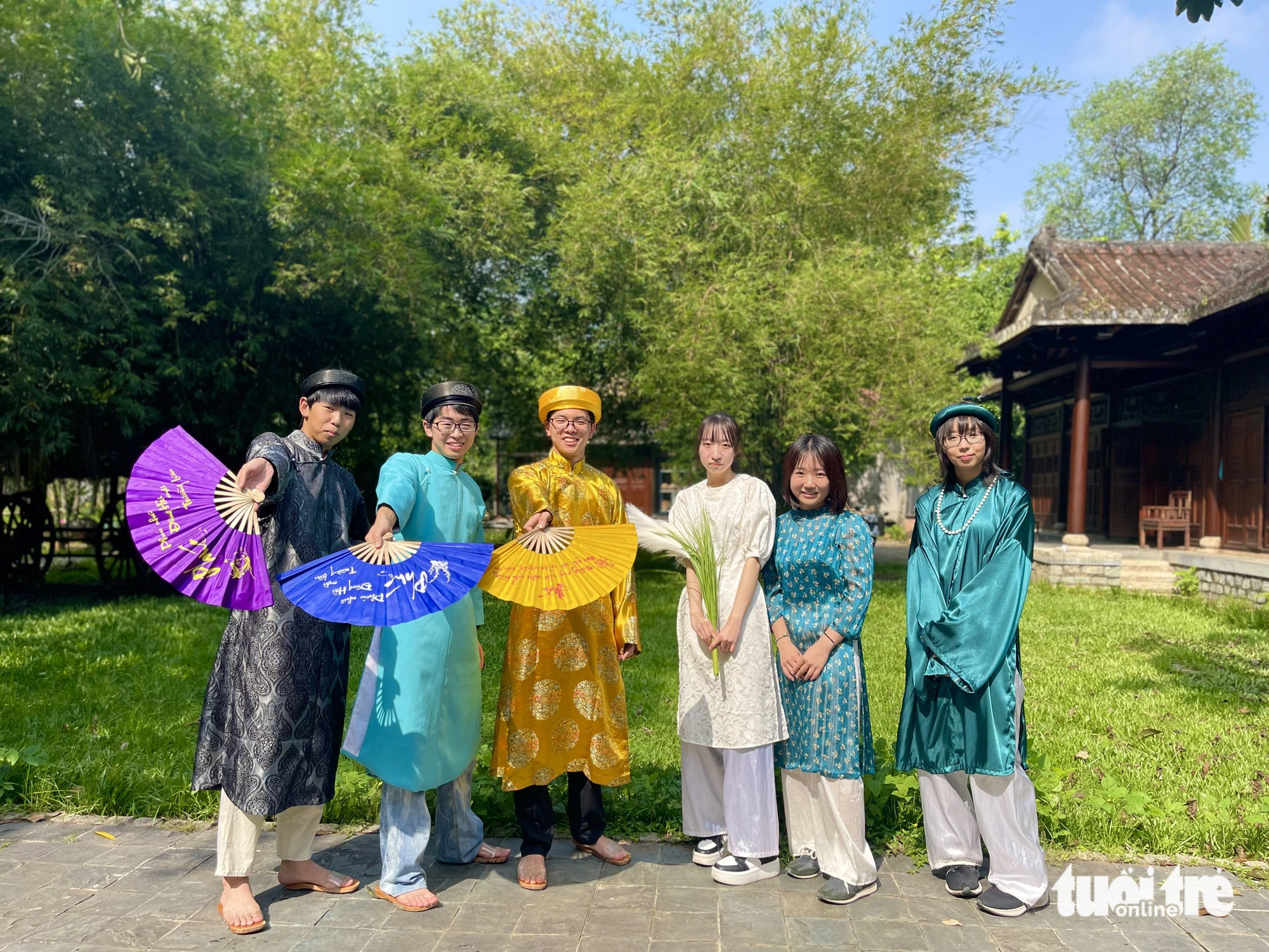 Japanese students immersed in Vietnamese cultural at Ho Chi Minh City’s Ao Dai Museum