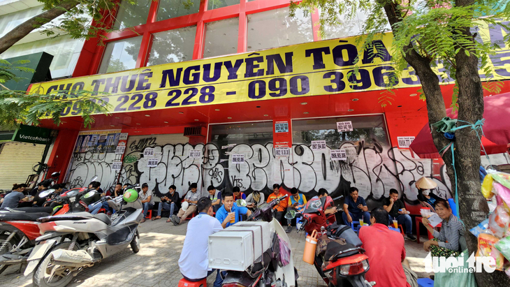 Over 61,600 companies exit Ho Chi Minh City market in January-October: taxman