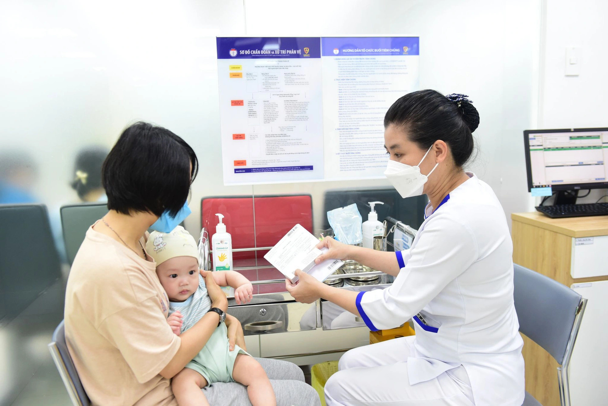 Ho Chi Minh City runs out of 6 types of vaccine, including 5-in-1