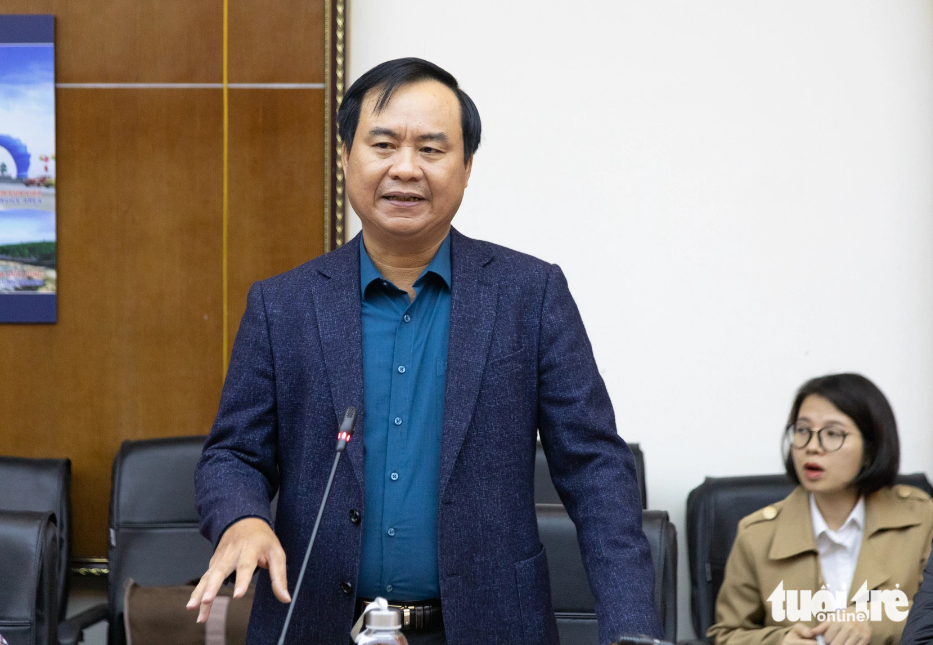 Vo Van Hung, chairman of the Quang Tri Province People’s Committee, expects the World Bank to provide financial support for the Cam Lo - Lao Bao expressway project in the province. Photo: Hoang Tao / Tuoi Tre