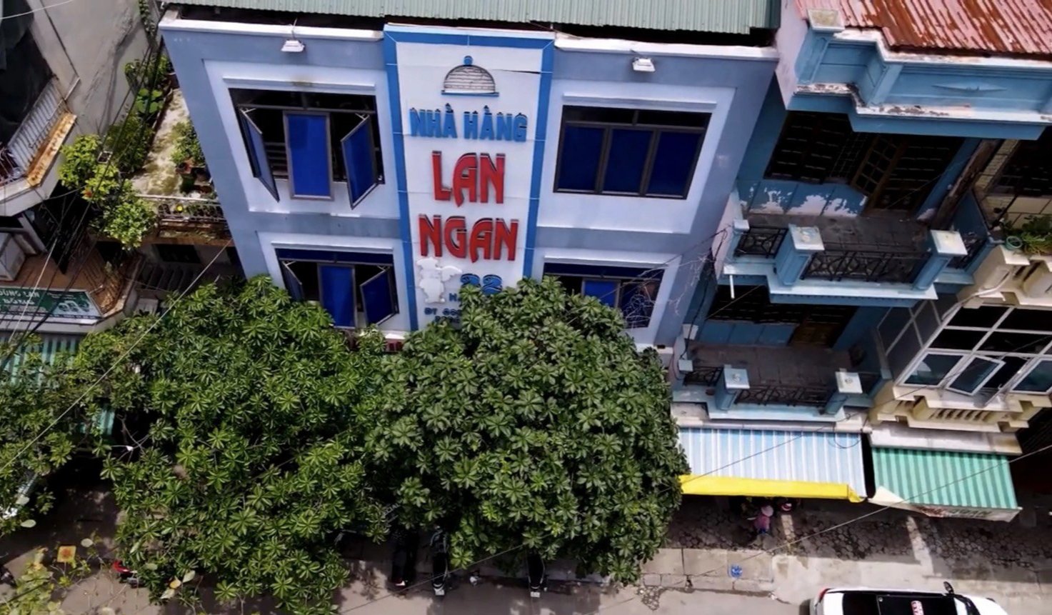 In Vietnam, restaurant returns mistakenly transferred money