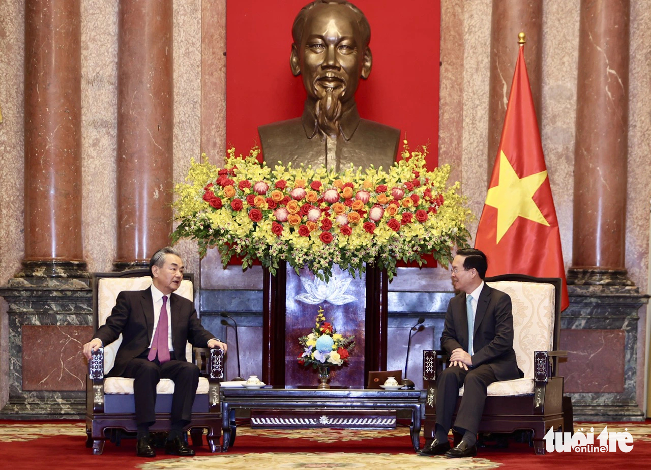 Vietnamese state president receives top Chinese diplomat