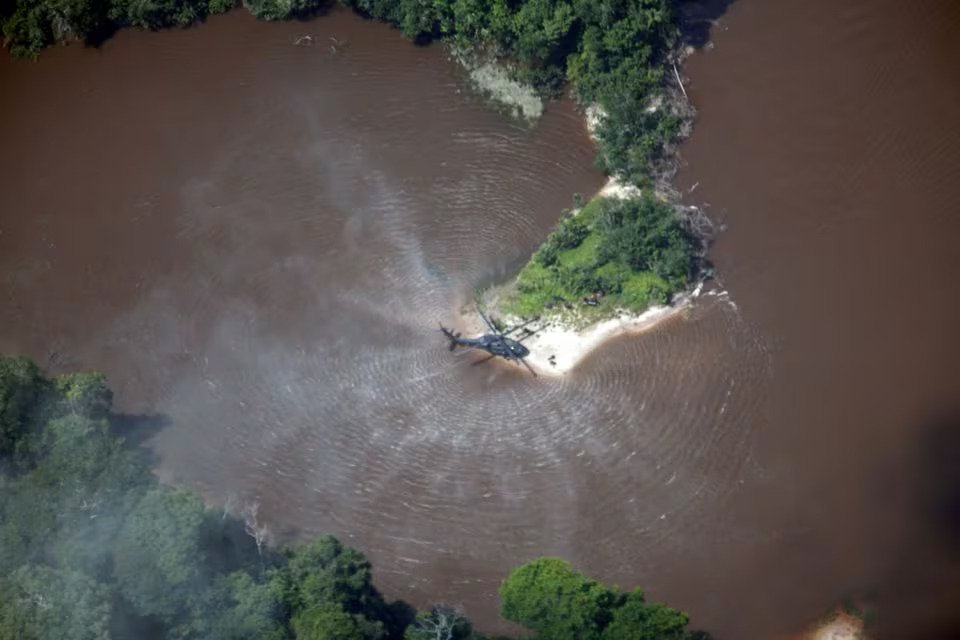 Colombia, Brazil destroy illegal gold dredges in Amazon rainforest