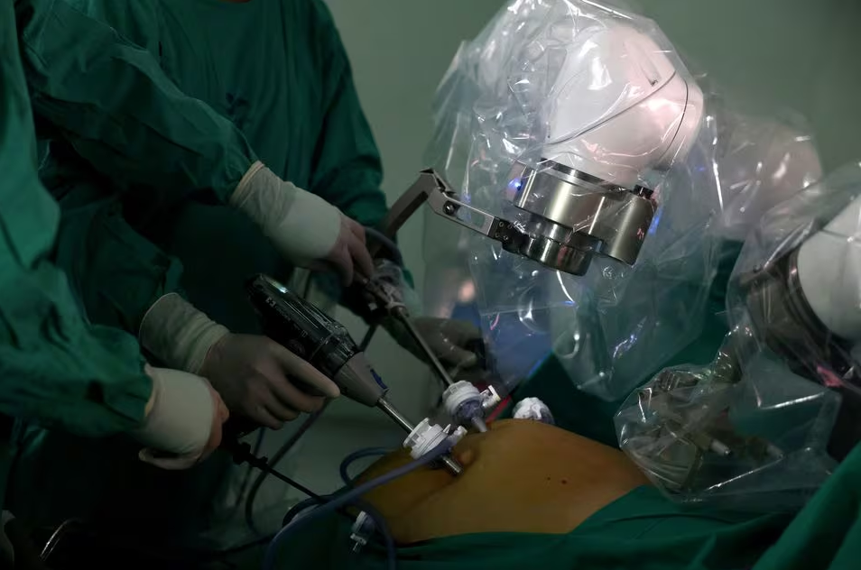 Magnetic surgical robot makes international debut in Chile hospital