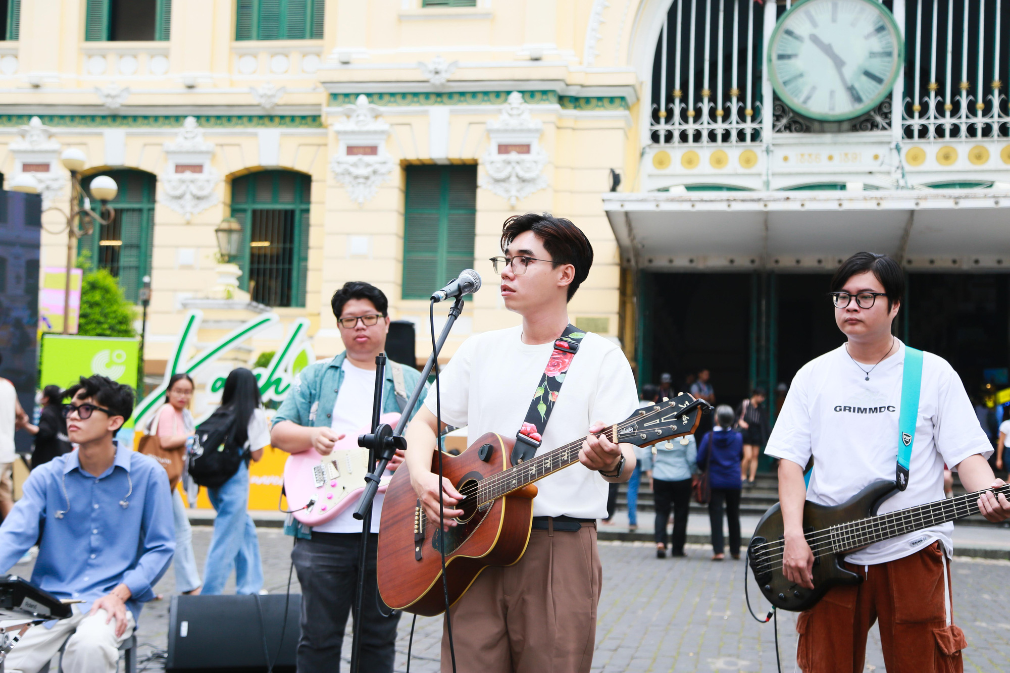 Ho Chi Minh City urban street fest offers vibrant fusion of culture, art delights
