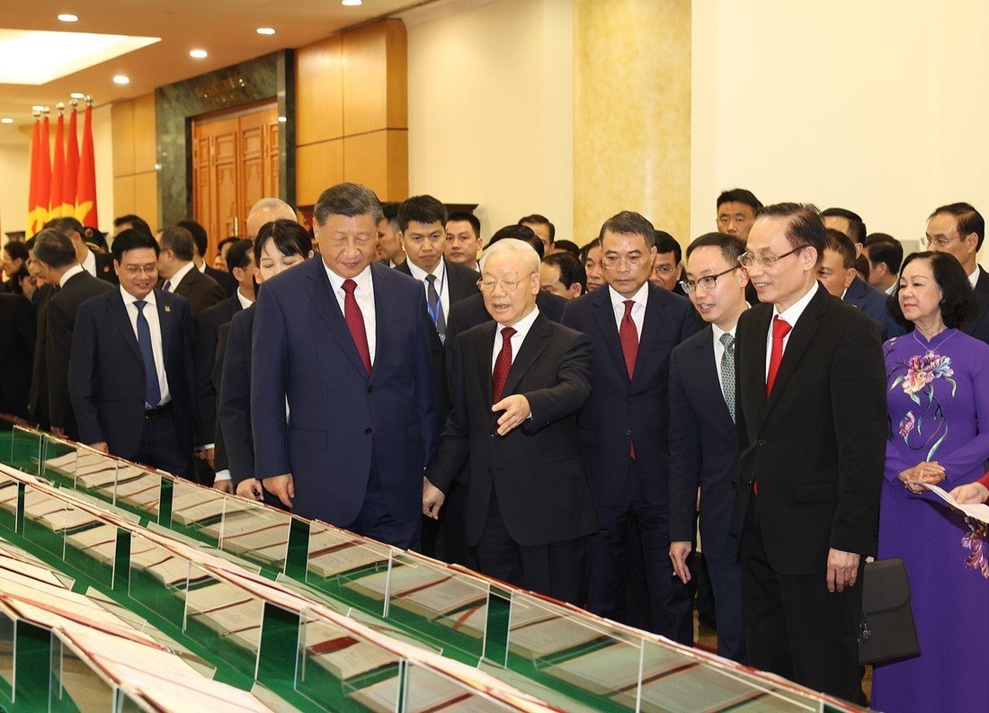 Vietnam, China ink 36 cooperation deals during Xi’s visit