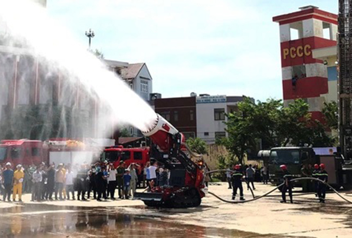 Da Nang proposes spending nearly $3mn on firefighting robot, equipment