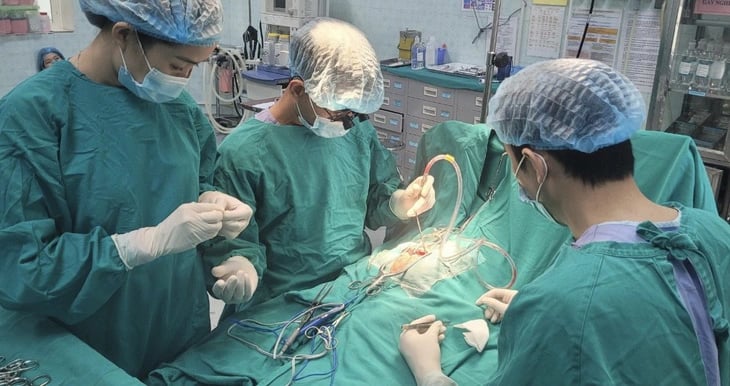 Vietnamese Doctors Successfully Remove Human Tail From Month Old Baby Tuoi Tre News