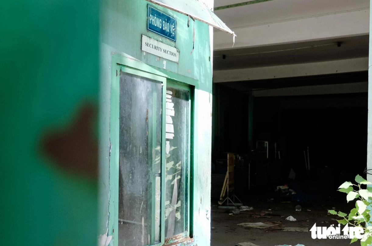 Tens of public offices left deserted after mergers of wards in Ho Chi Minh City