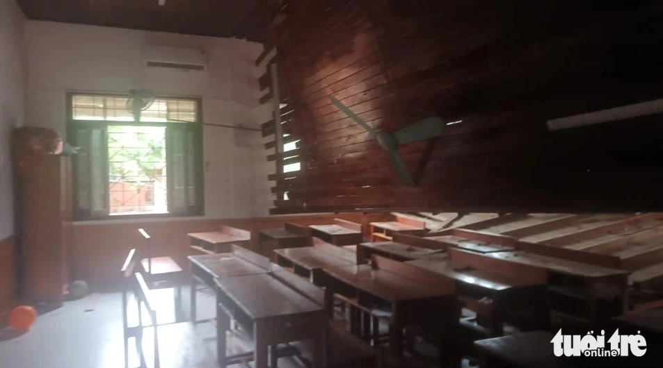 At least 2 students seriously injured after classroom ceiling collapses in north-central Vietnam