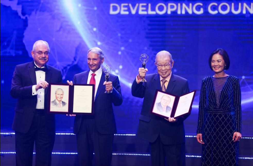 First Vietnamese scientist honored with VinFuture Prize