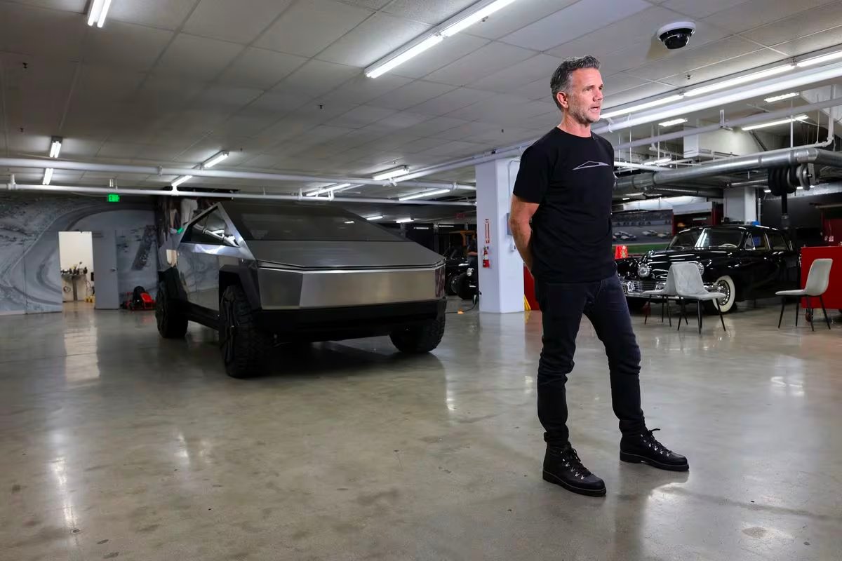 Cybertruck designer says Tesla stainless steel pickup is no experiment