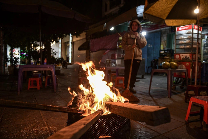 Bitter cold blankets northern Vietnam, Mau Son mountain chills at -2.2 degrees Celsius