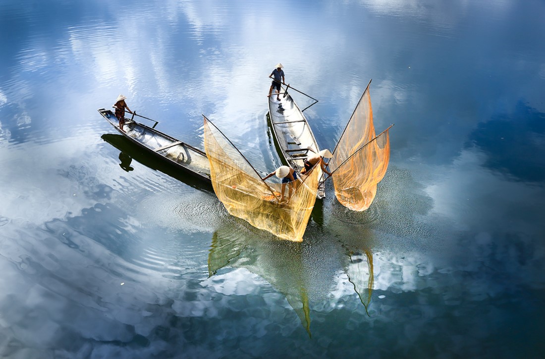 Vietnamese win prizes at international color photo contest