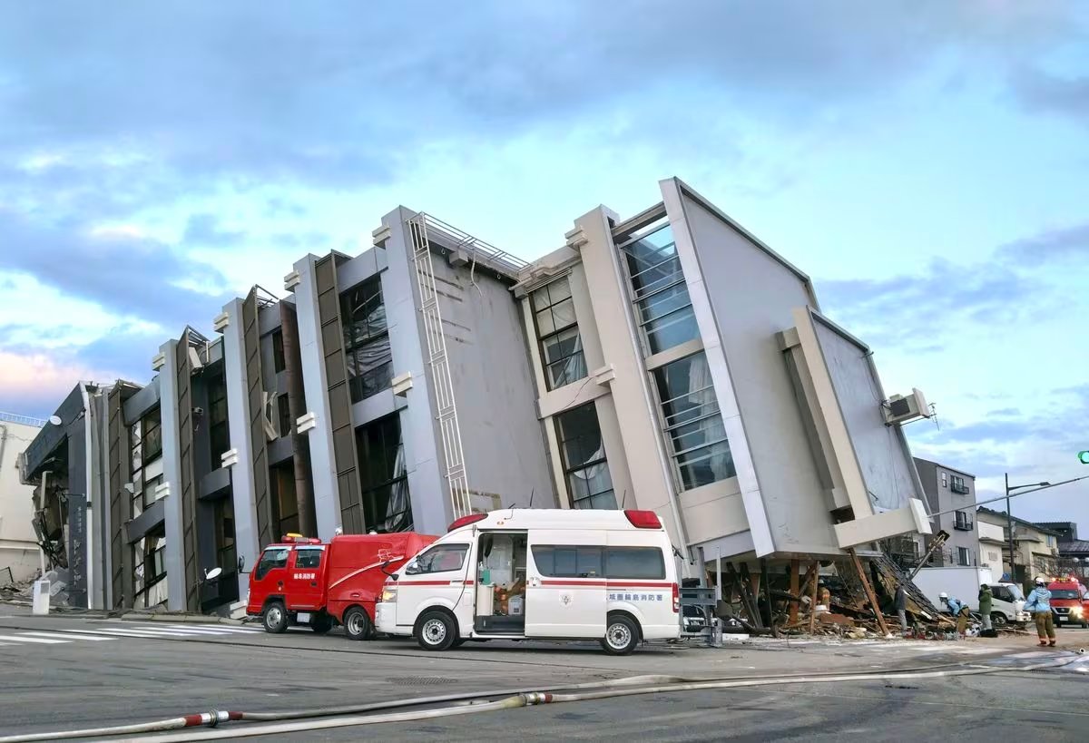 A collapsed building caused by an earthquake is seen in Wajima, Ishikawa prefecture, Japan January 2, 2024, in this photo released by Kyodo. Photo: Kyodo via Reuters