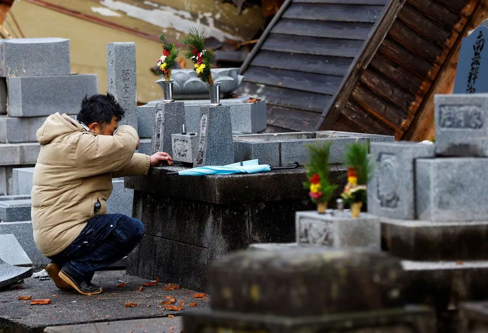 Japan quake rescuers race against time as survival limit nears