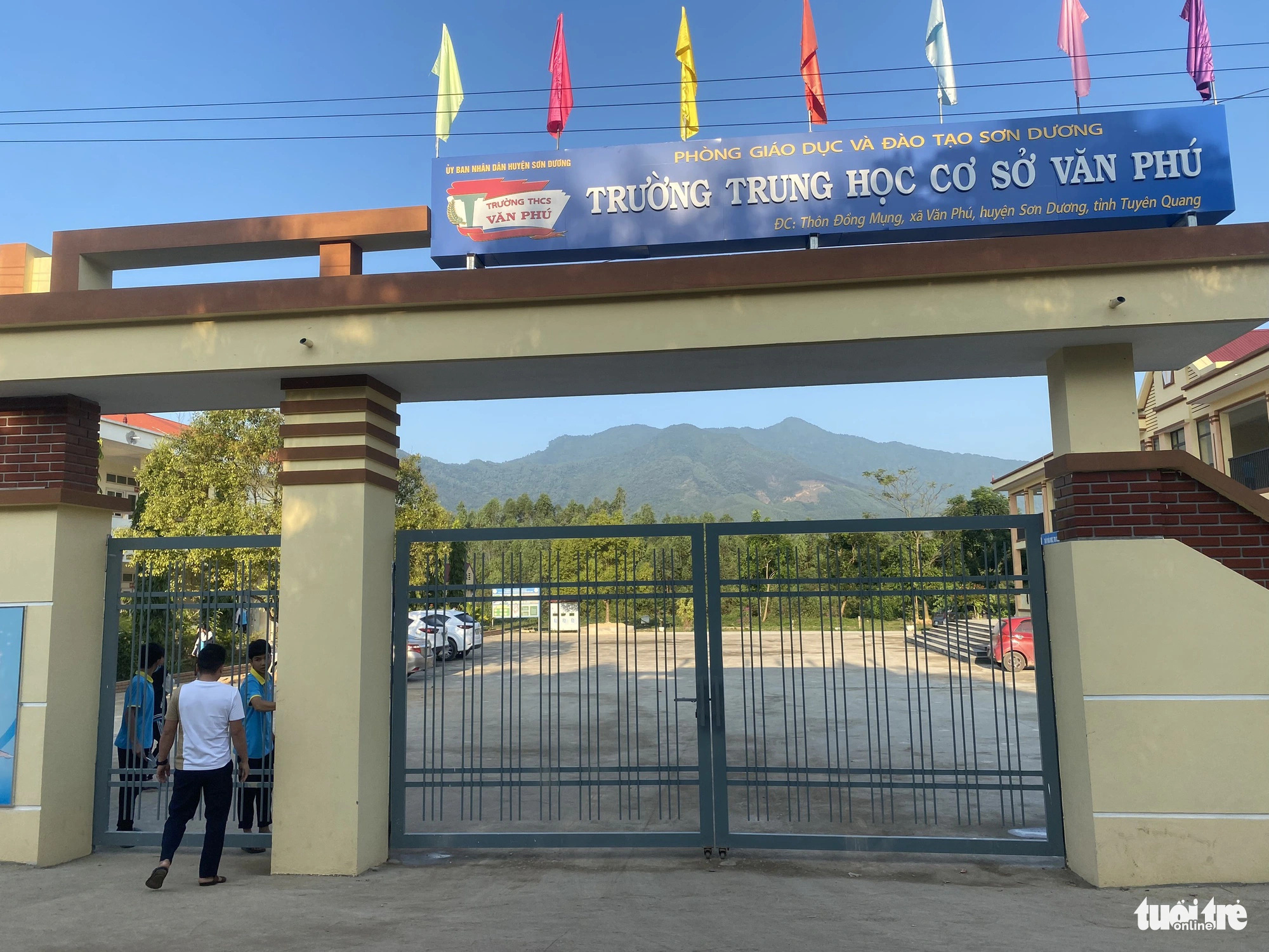 Principal transferred, teacher warned as final disciplinary measures for bullying incident in northern Vietnam school