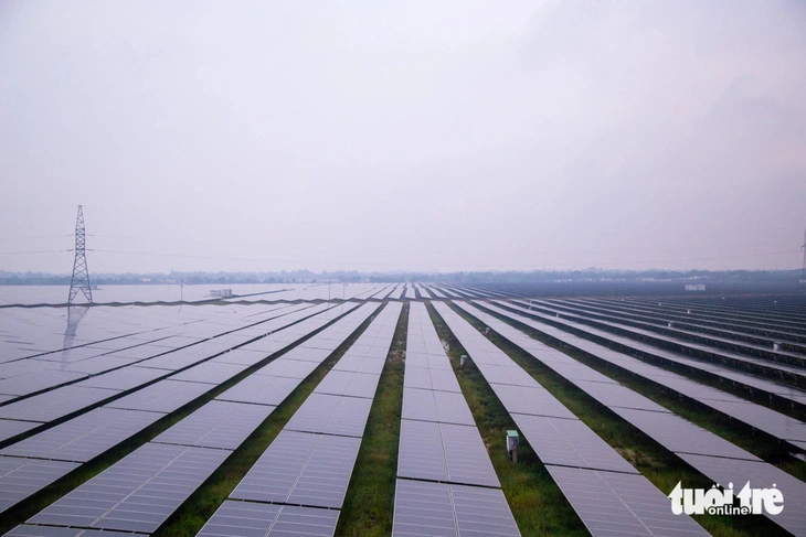 Singaporean, Taiwanese investors aim to pour $20mn into 2 solar power projects in Vietnam