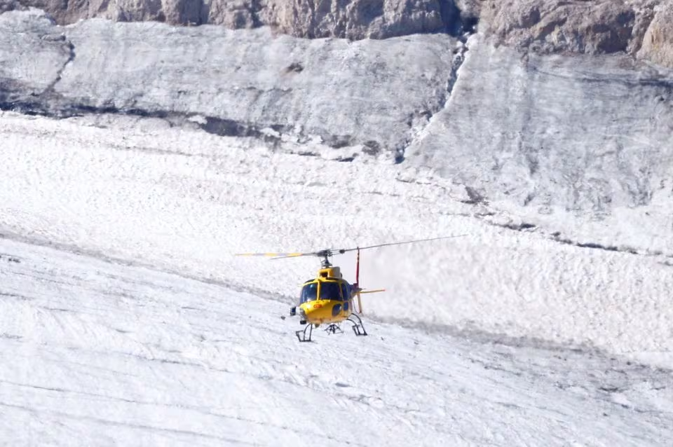 Two Italian hikers killed after avalanche in Alps