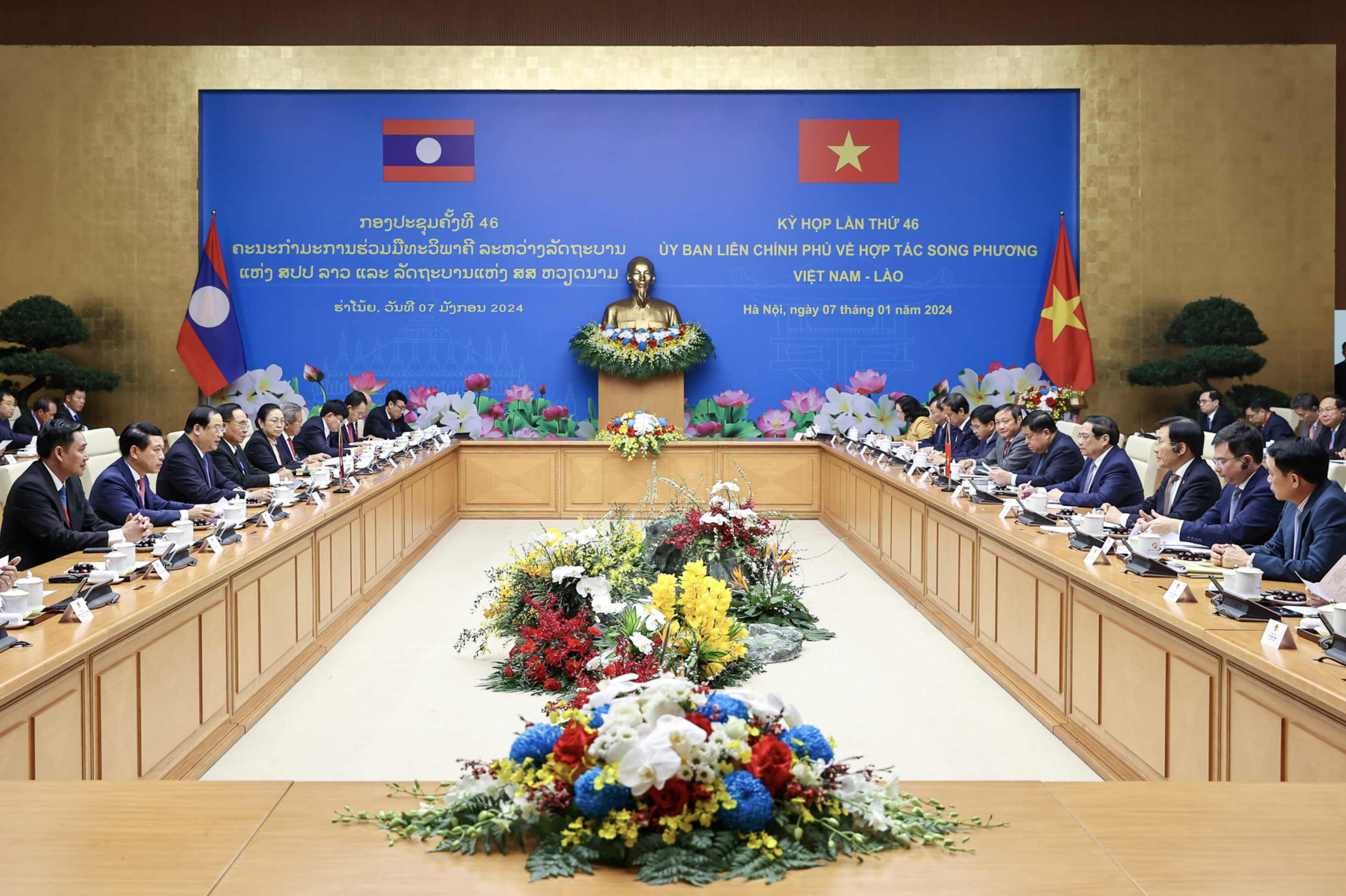 An overview of the 46th meeting of the two countries’ Inter-Governmental Committee in Hanoi on January 7, 2024. Photo: AGP