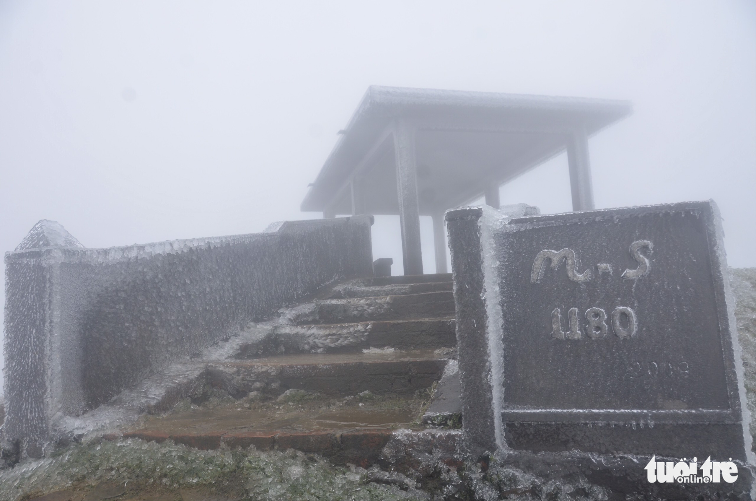 The Mau Son Massif is covered in frost, Lang Son Province, northern Vietnam, February 20, 2022. Photo: Hoang Lang Huy / Tuoi Tre