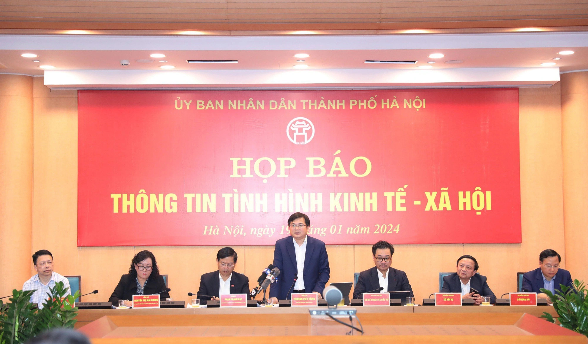 Officials attend a press briefing reviewing the socio-economic performance of Hanoi during the first month of 2024, Hanoi, January 19, 2024. Photo: Supplied