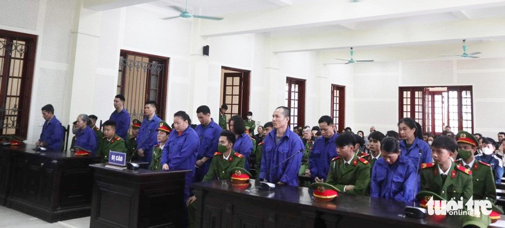 Vietnam court sentences 9 people to death for drug trafficking
