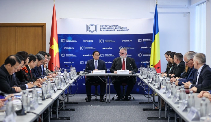 PM Pham Minh Chinh urges boosting Vietnam-Romania cooperation in AI, cybersecurity