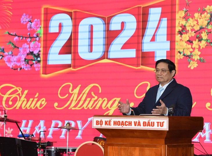 Vietnamese Prime Minister Pham Minh Chinh speaks at a banquet held in Hanoi on January 26, 2024 for foreign investors, international donors, ambassadors, and international organizations in Vietnam on the occasion of the coming Lunar New Year. Photo: T. Hai / Tuoi Tre