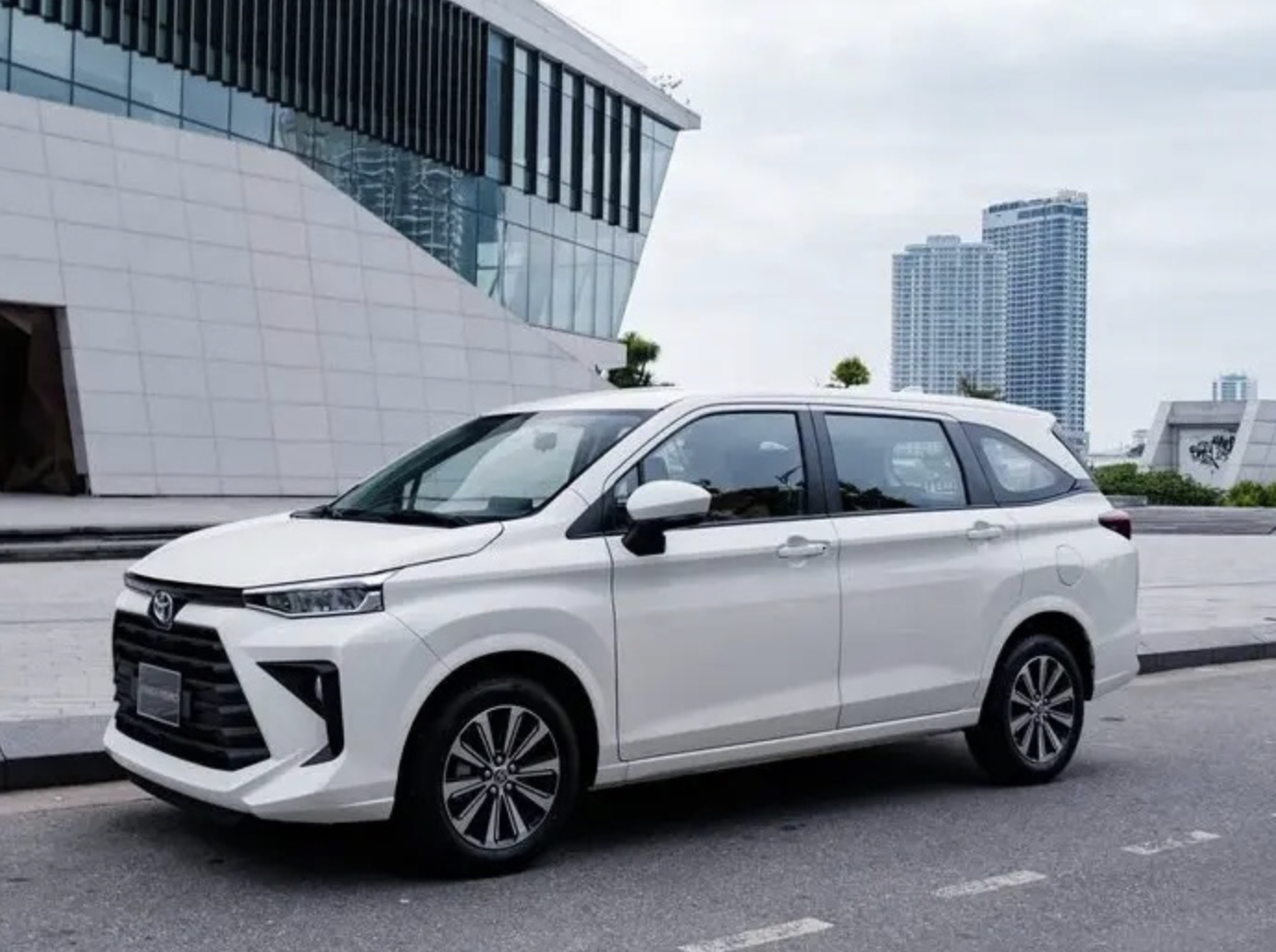 Toyota Avanza MT cars return to Vietnamese market
