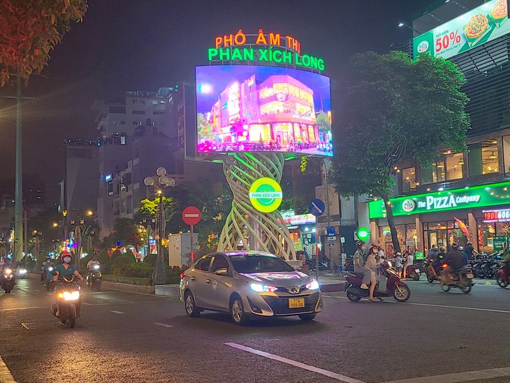 Ho Chi Minh City food street expected to be miniature Hong Kong