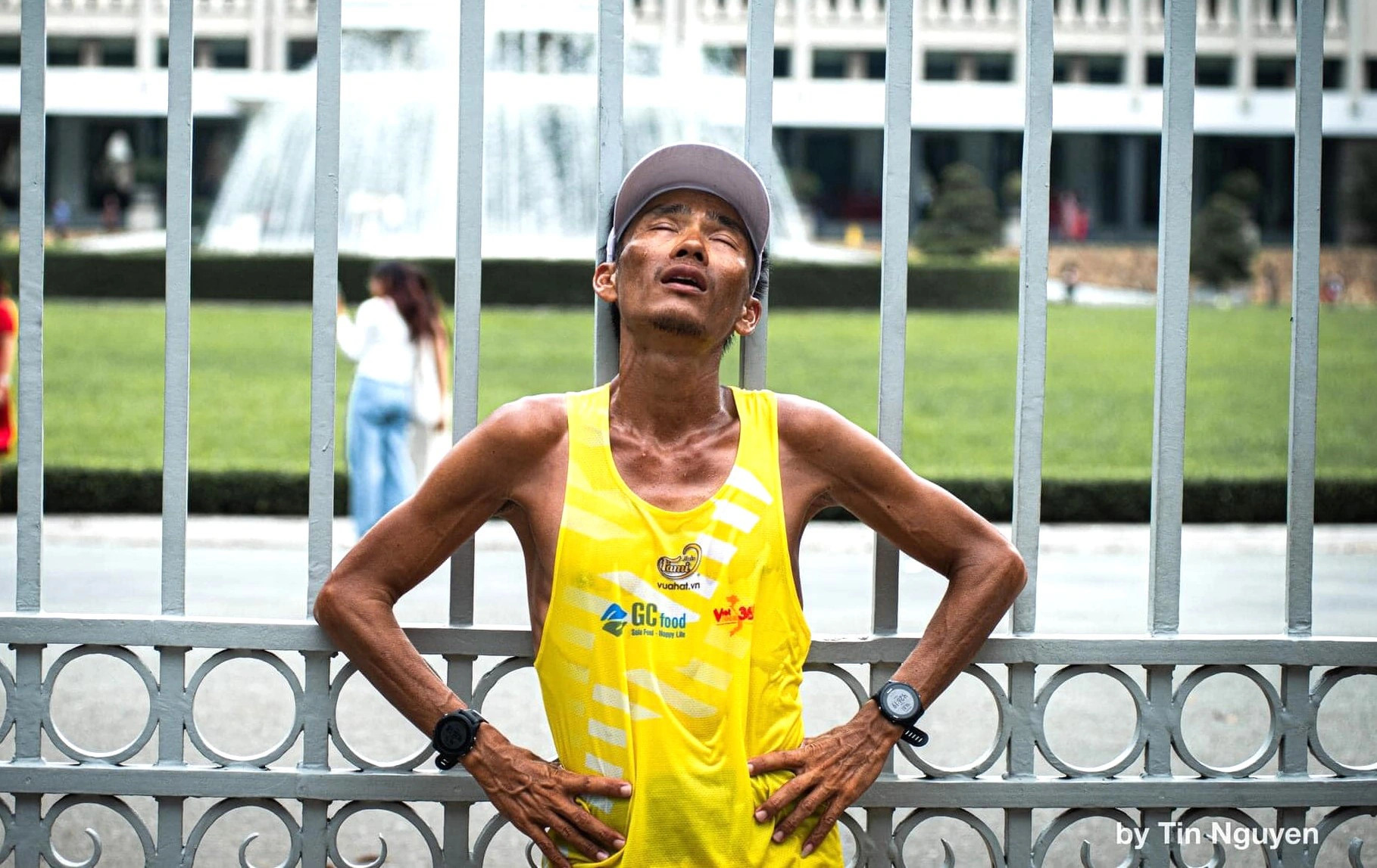 Nguyen Van Long raised funds worth VND400 million (US$16,370) to support disadvantaged children during his solo marathon across Vietnam in 2022. Photo: Supplied