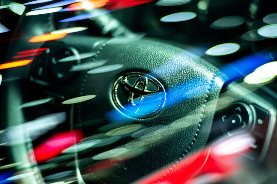 A file photo of the logo of Toyota Motor Corp. seen on a steering wheel inside a Vios model at the 39 Thailand International Motor Expo, in Bangkok, Thailand, November 30, 2022. Photo: Reuters
