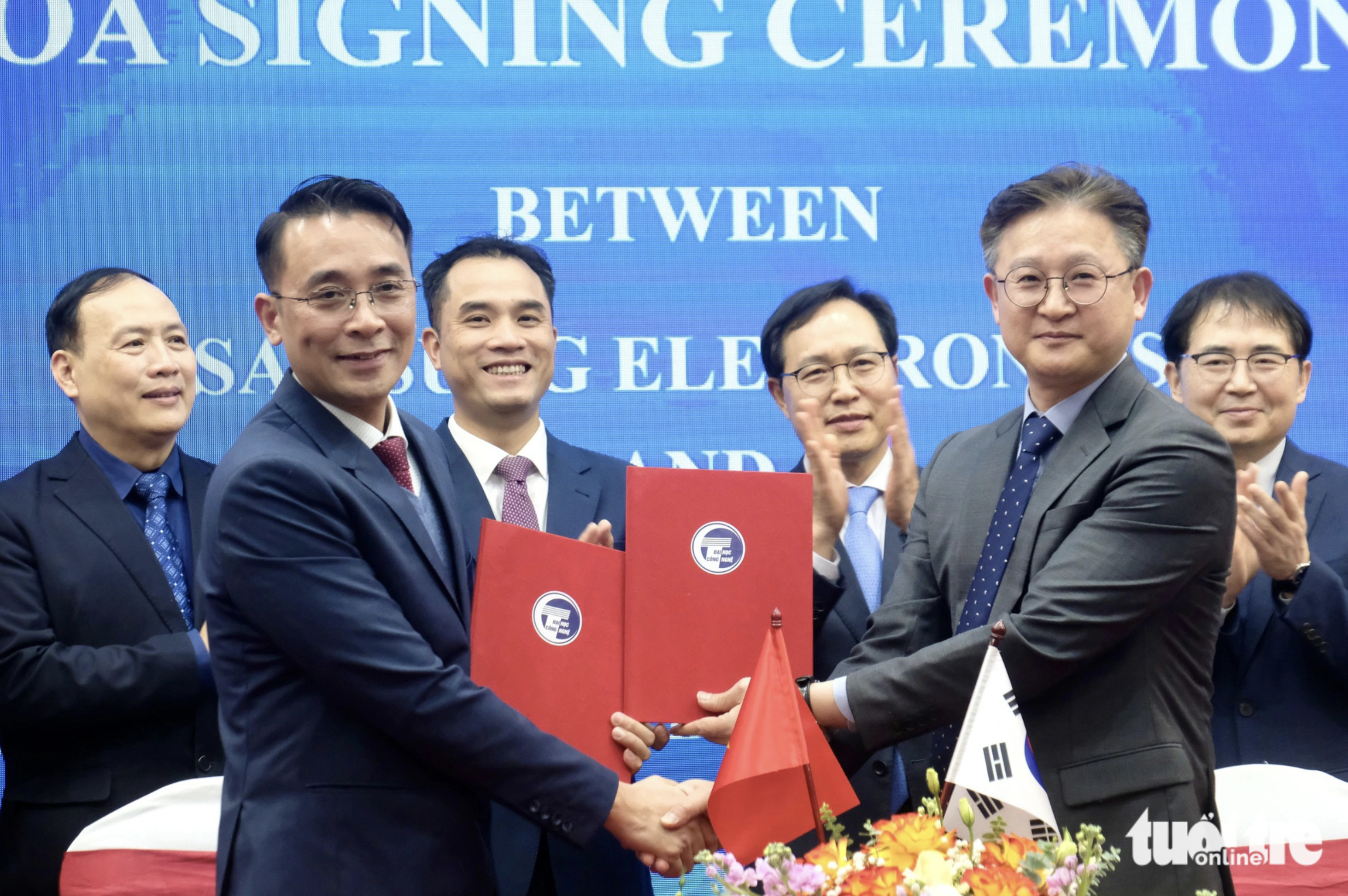 Samsung joins hands with Vietnamese tech university to boost semiconductor training