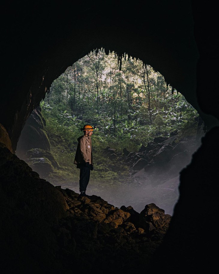 Son Doong Cave is five times larger than Deer Cave in Malaysia, the world’s largest known cave before Son Doong Cave was found. Photo: Instagram of Martin Garrix