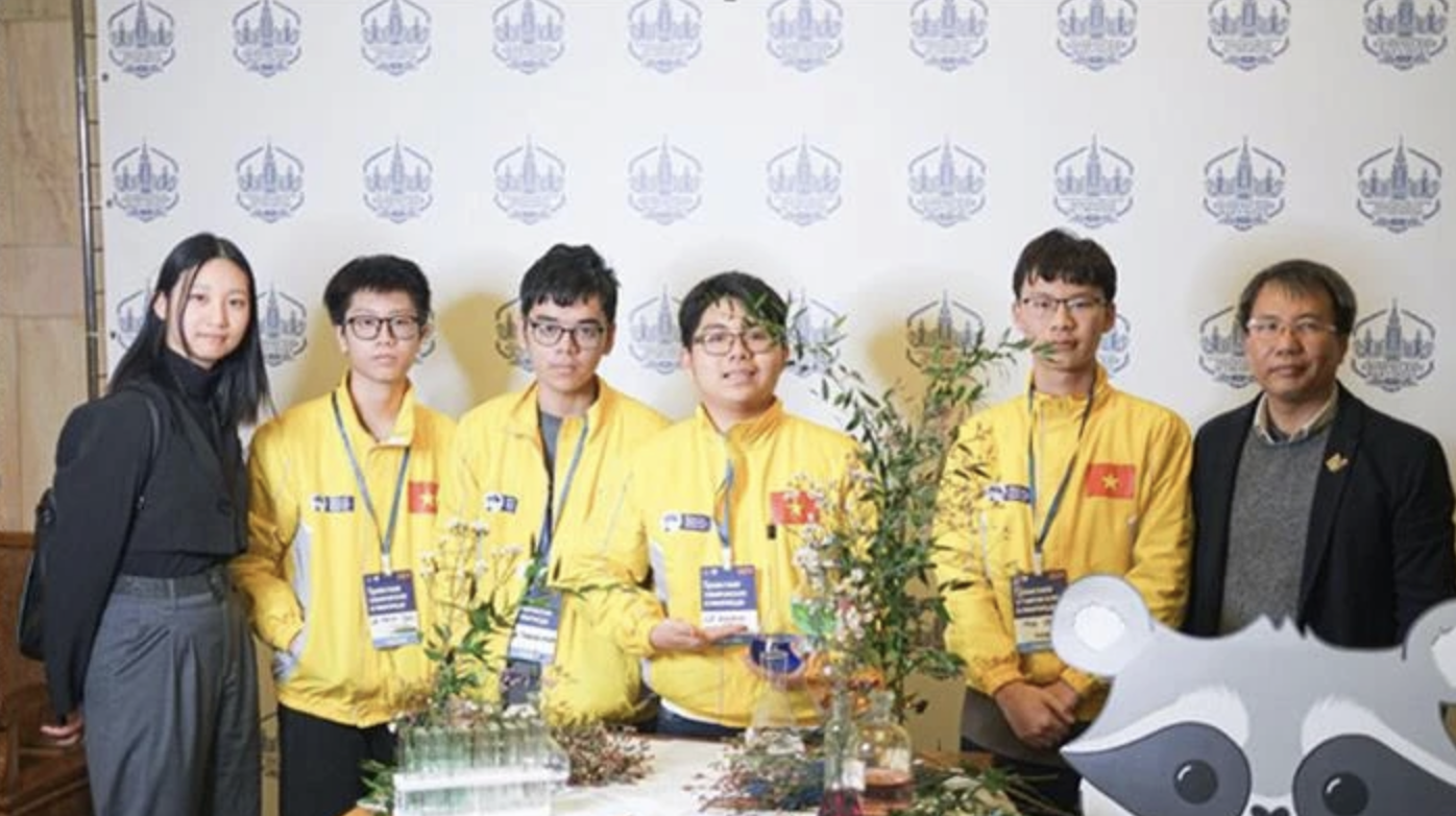 Vietnamese students shine at Russia’s chemistry Olympiad