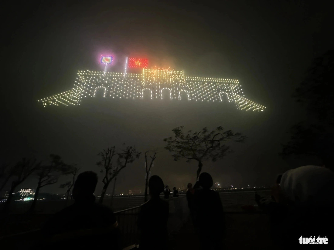 The image of Thang Long Citadel is created by drones in the night sky of Hanoi, Vietnam on February 7, 2024. Photo: Nguyen Hien / Tuoi Tre