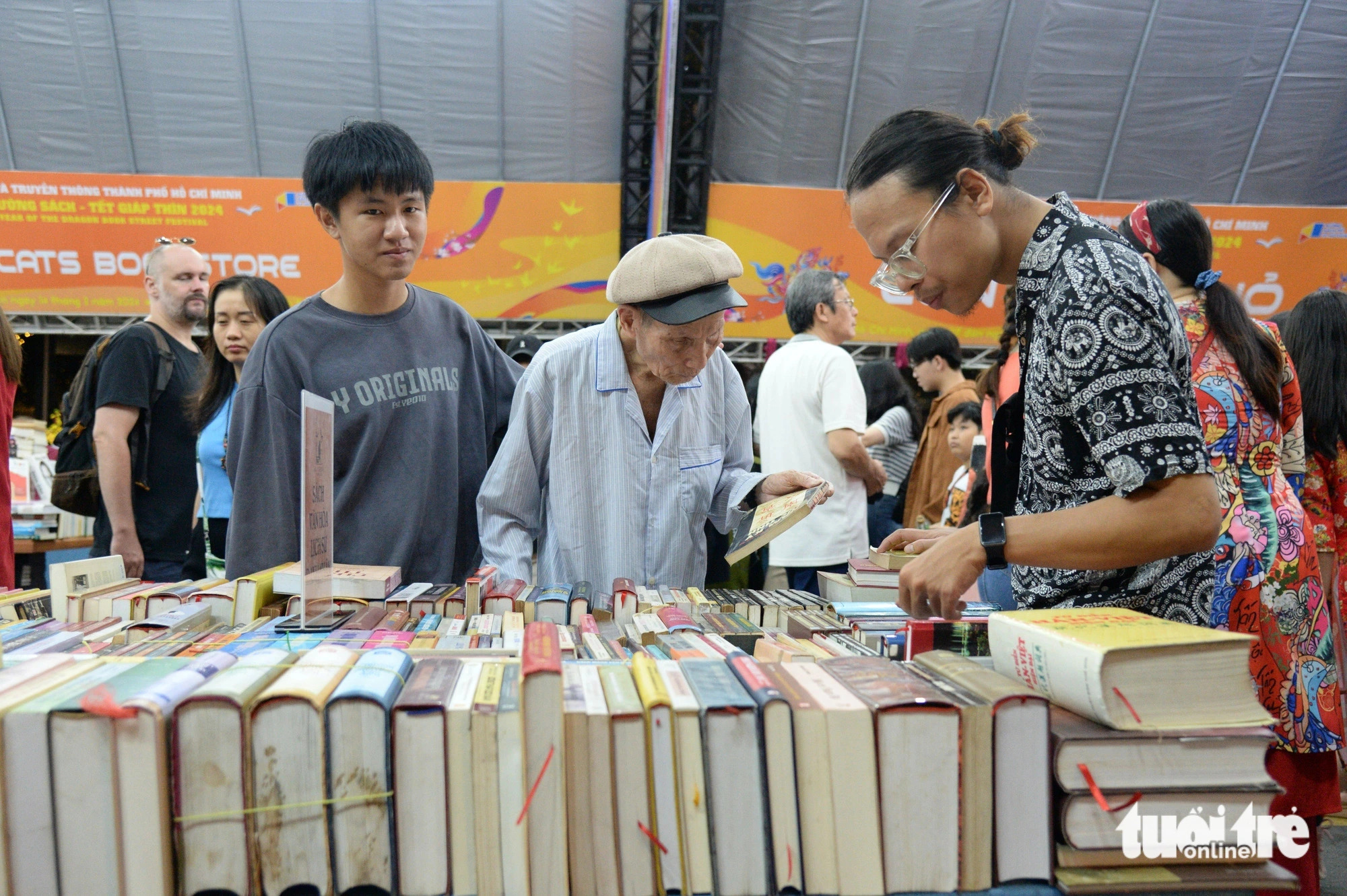 Over 16,000 books offered as Tet gifts at Ho Chi Minh City book festival