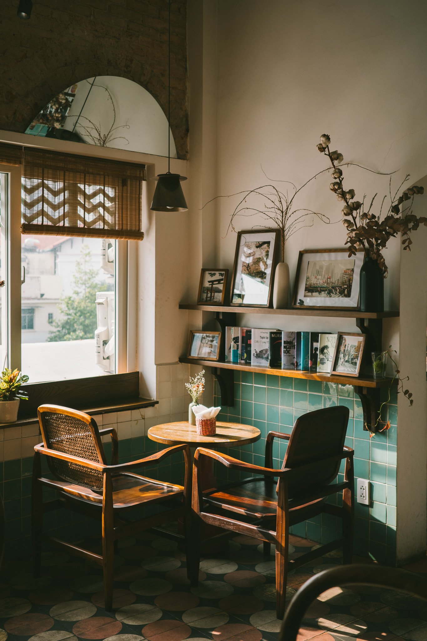 A coffee shop in Ho Chi Minh City is captured by Taneda Motoki. Photo: Supplied