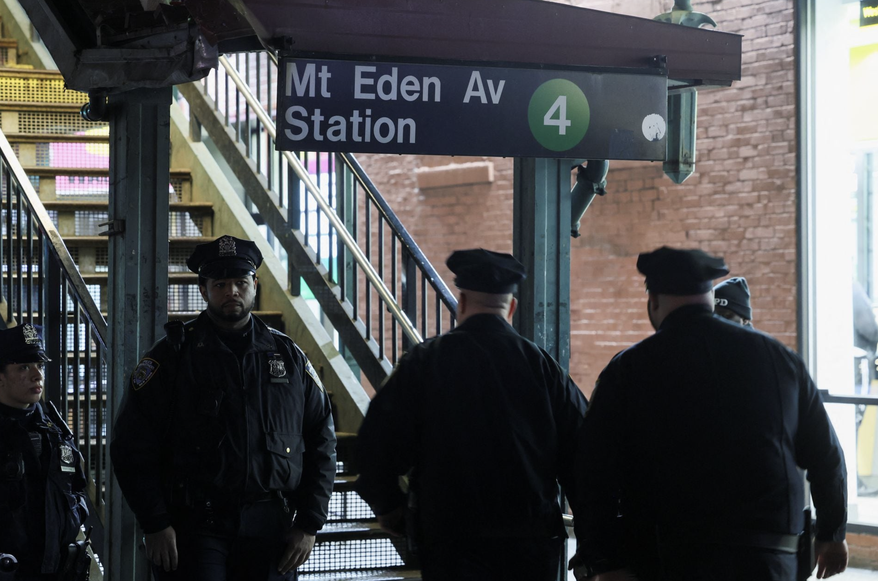 New York subway shooting kills one after brawl erupts on train