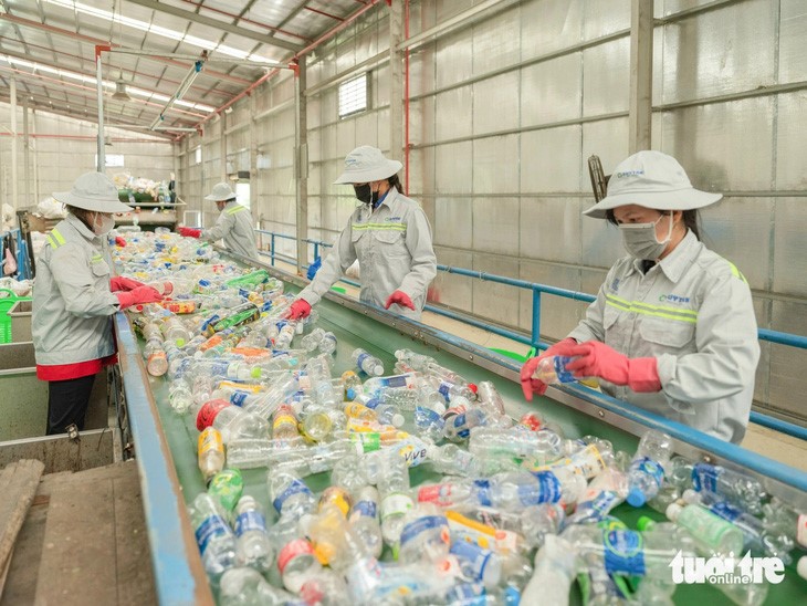 Vietnam announces first 24 authorized product, packaging recycling units