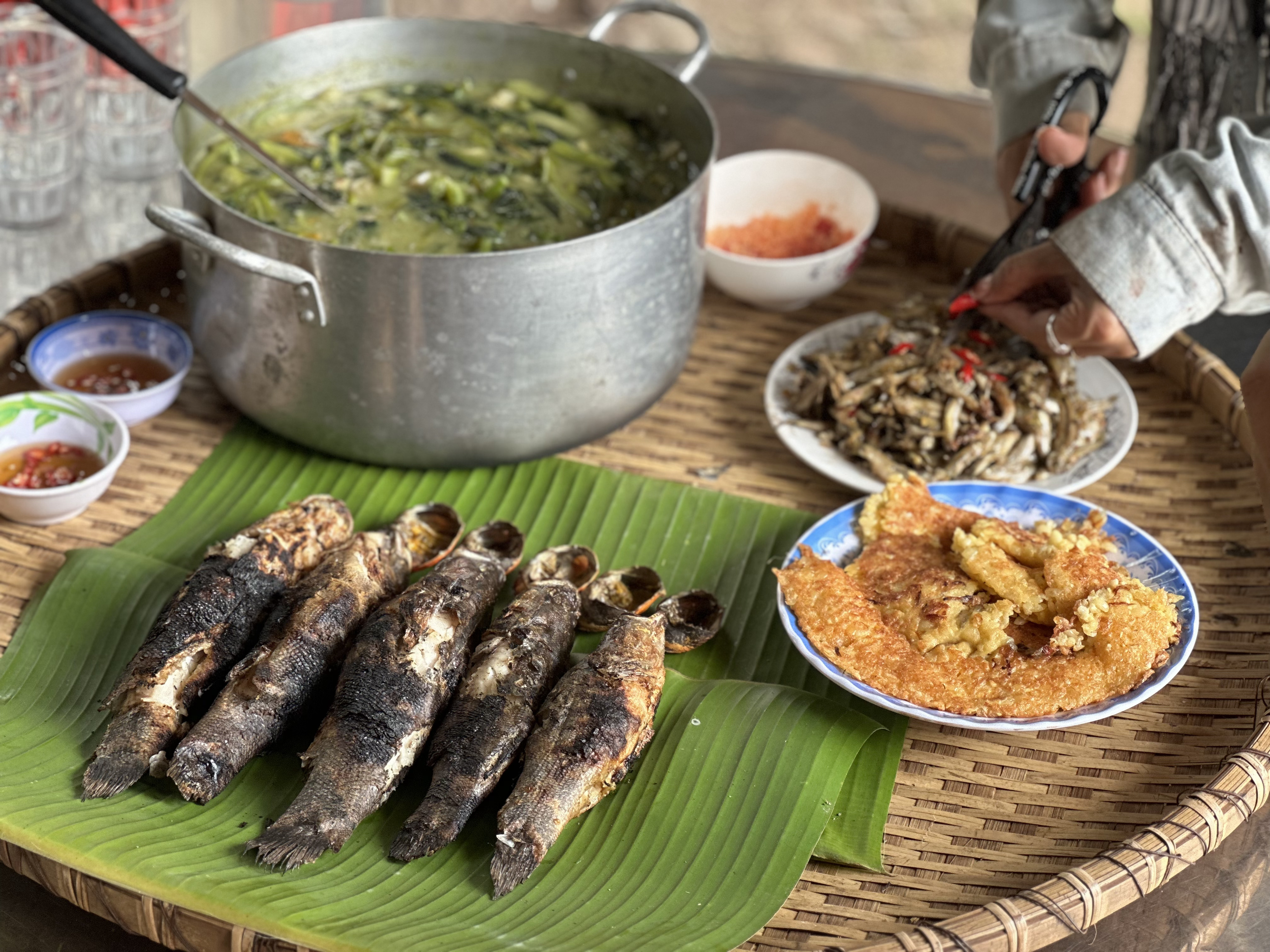 A meal at a family of Choro people in Xuan Loc District, Dong Nai Province, southern Vietnam id captured during Dao Thuy Linh's trip to explore local culinary culture in November 2023. Photo: Supplied