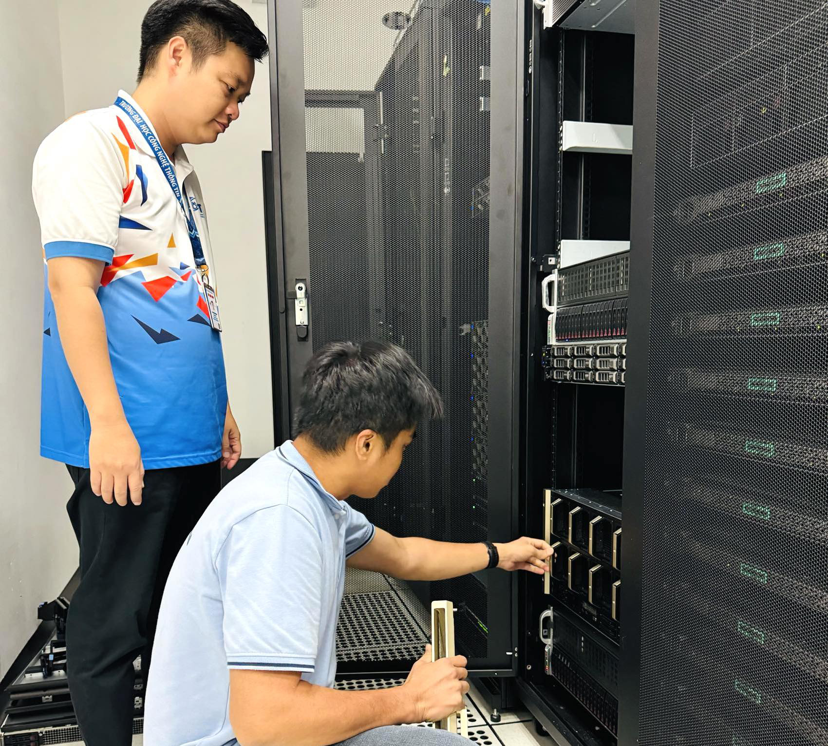 First university in Vietnam owns NVIDIA DGX A100 AI supercomputer
