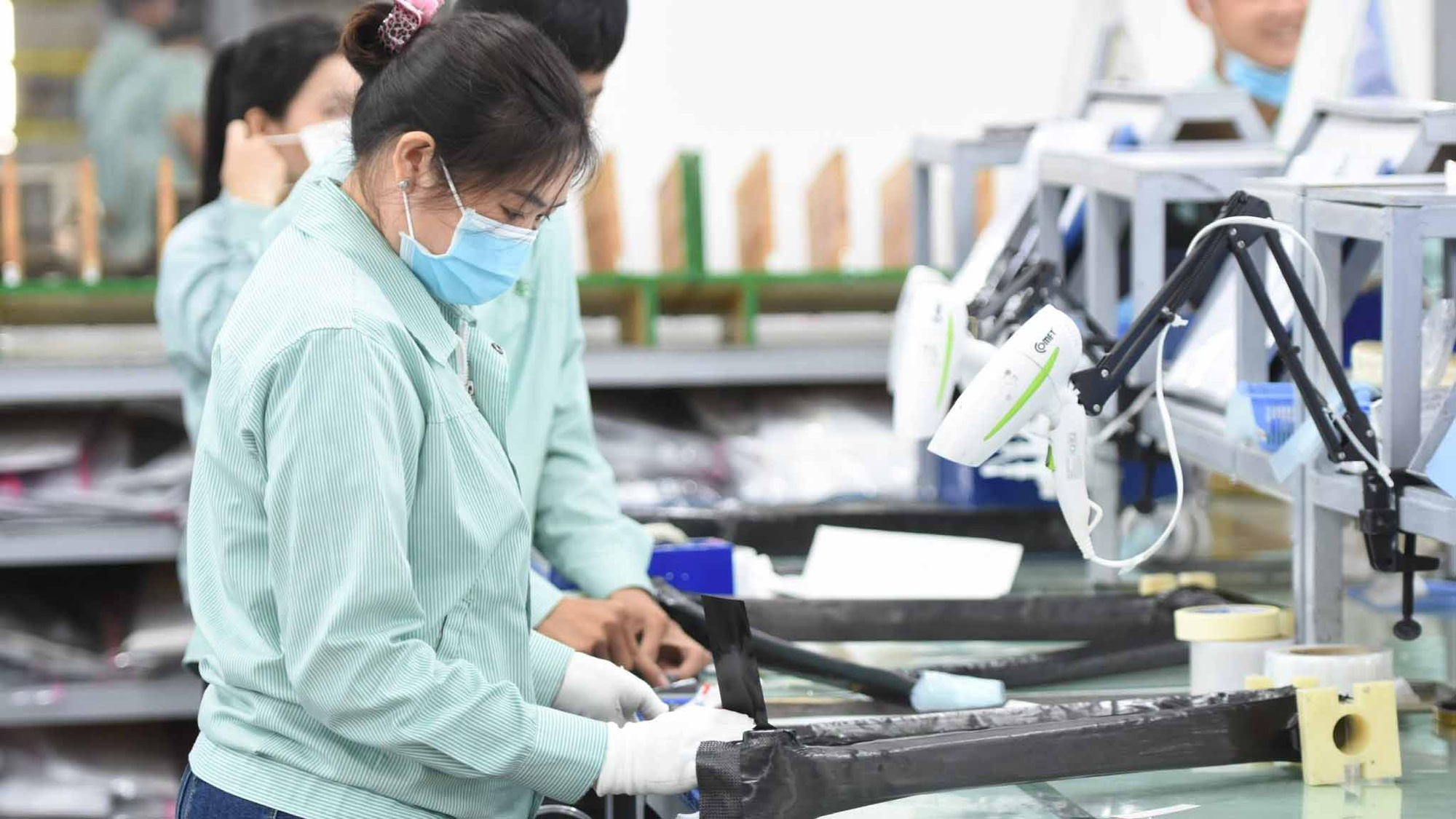 Which province has the most industrial parks in Vietnam?