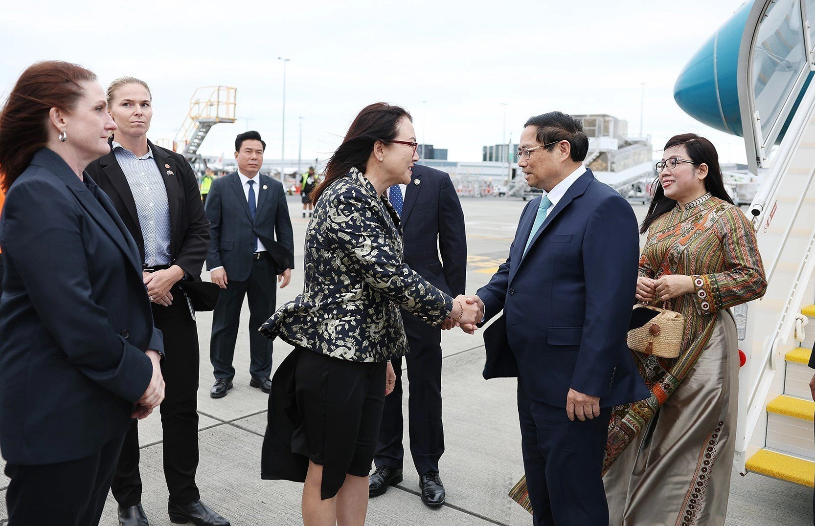 Vietnamese PM starts official visit to New Zealand