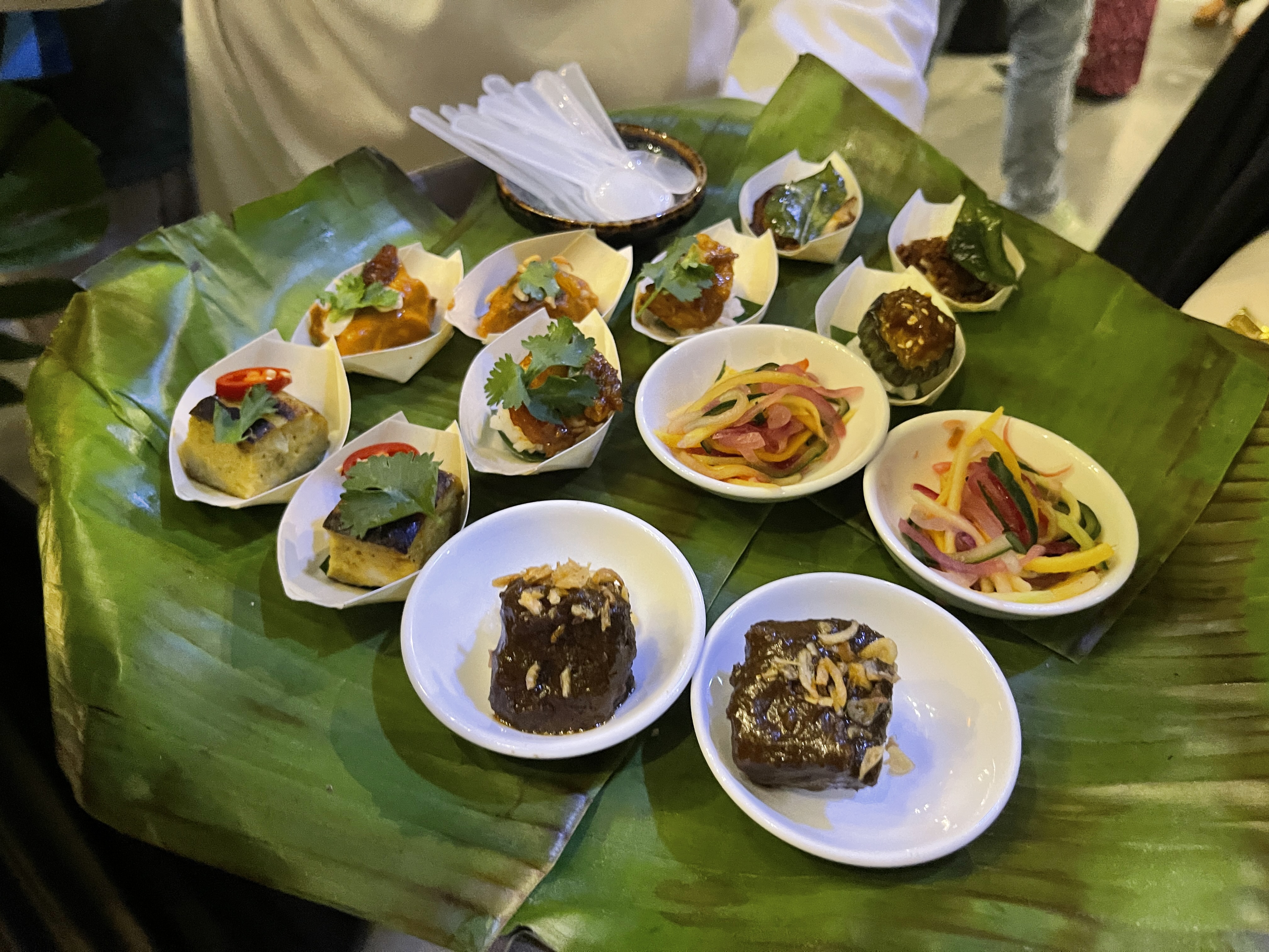 Malaysian food is served at the opening ceremony of Lesung restaurant on March 9, 2023. Photo: Dong Nguyen / Tuoi Tre News