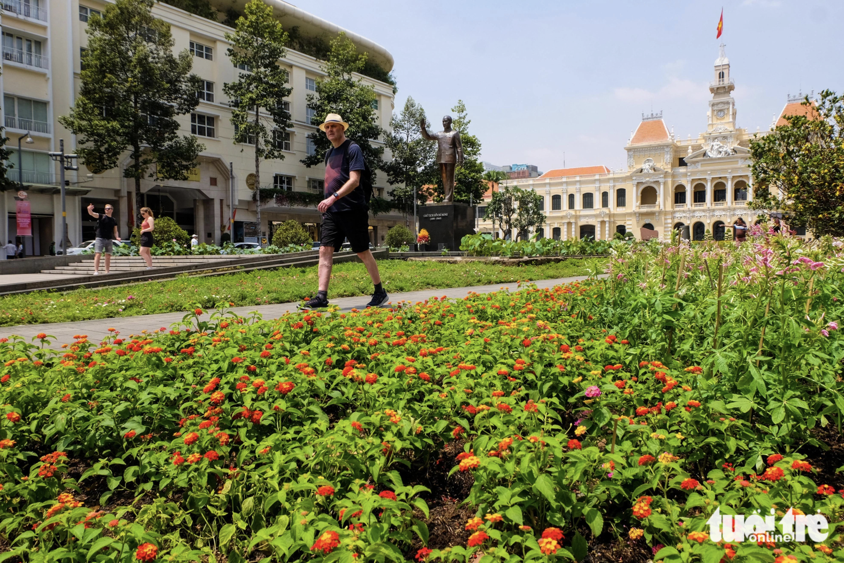 Revamped landscape enhances appeal of park in front of Ho Chi Minh City edifice