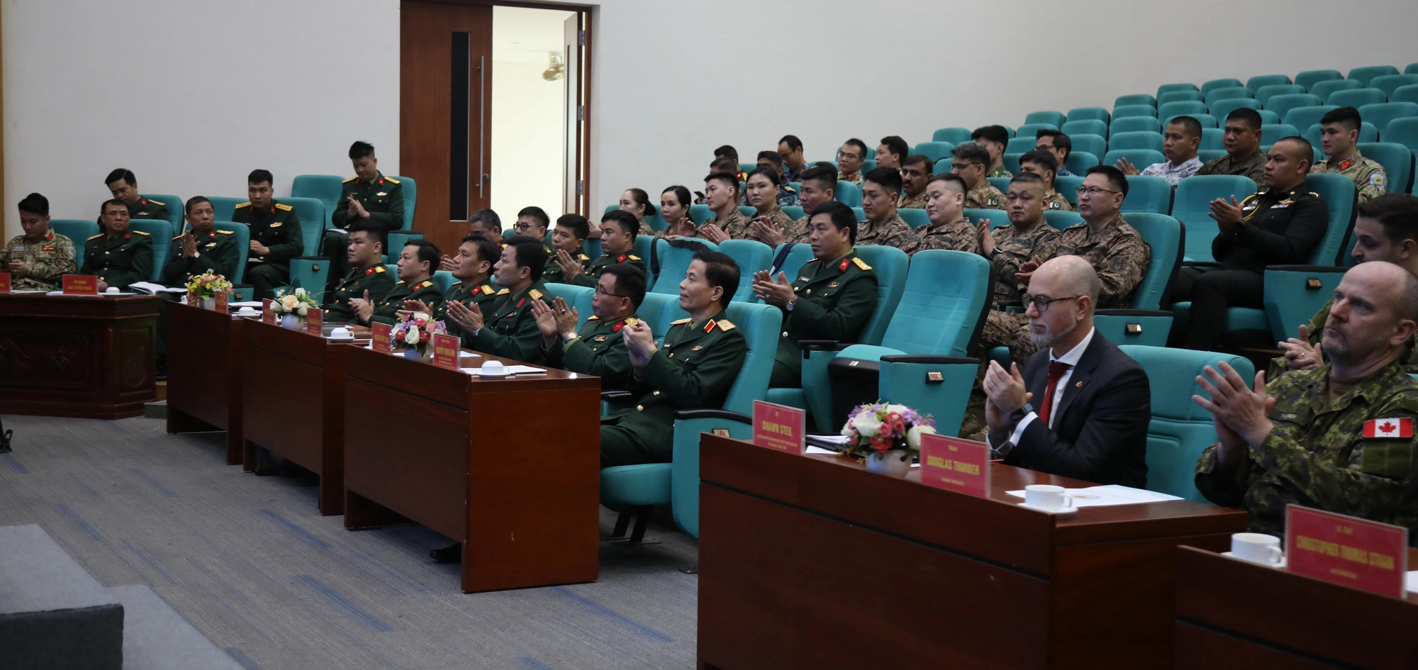 Vietnam, Canada commence UN staff officer course in Hanoi