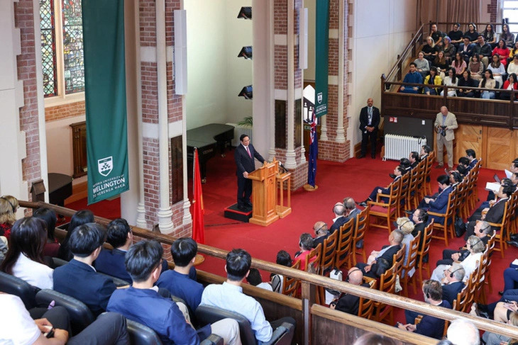 Vietnamese Prime Minister Pham Minh Chinh delivers a speech at Victoria University of Wellington in New Zealand, March 11, 2024. Photo: VGP